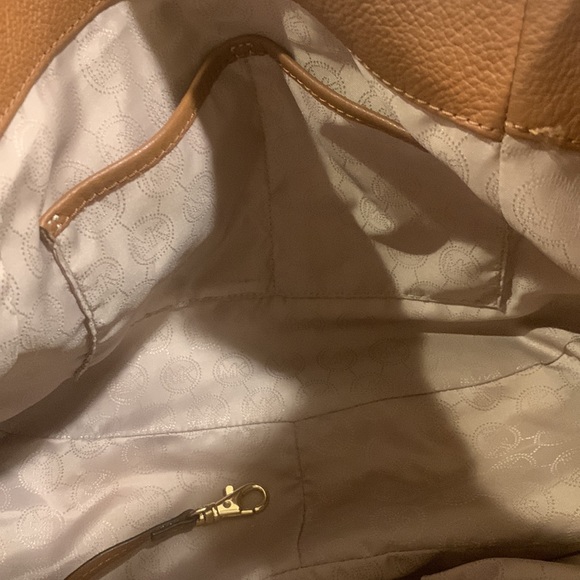 Michael Kors leather shoulder bag - Picture 6 of 6